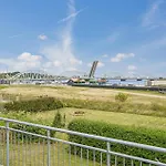 Awesome In With House Sea View *