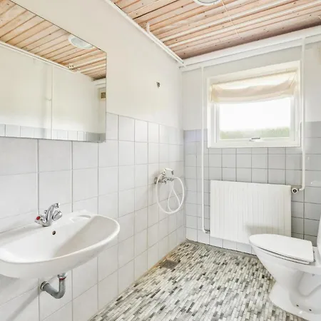 Gorgeous Home In Thisted With House Sea View Vakantiehuis Thisted